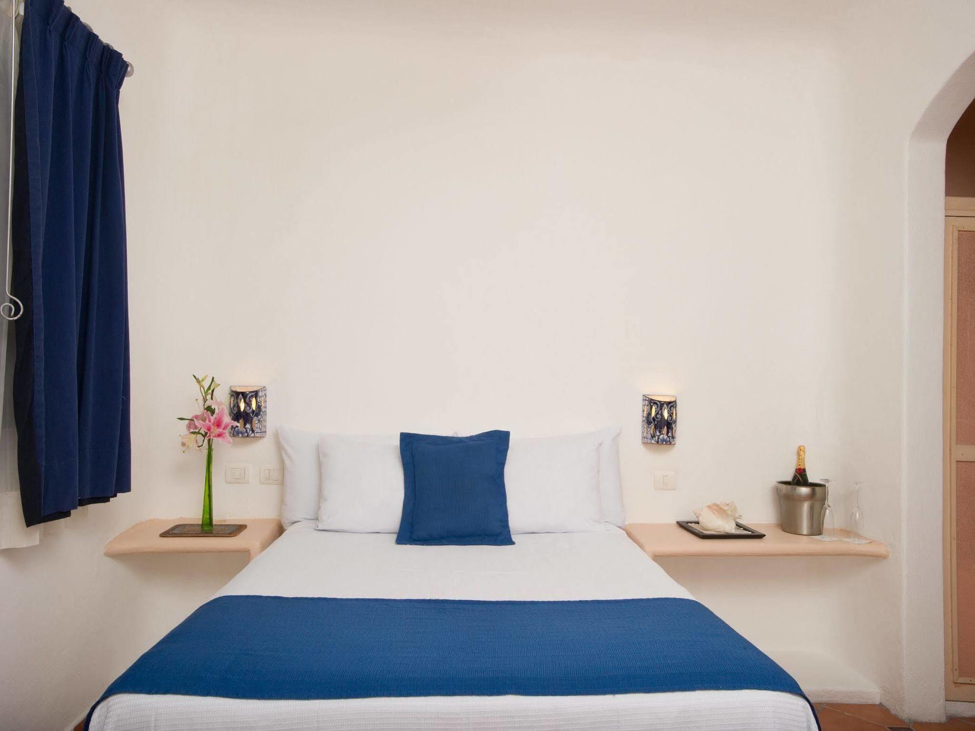 Aqualuna Boutique Hotel By Sunrise (Adults Only) بلايا ديل كارمن المظهر الخارجي الصورة